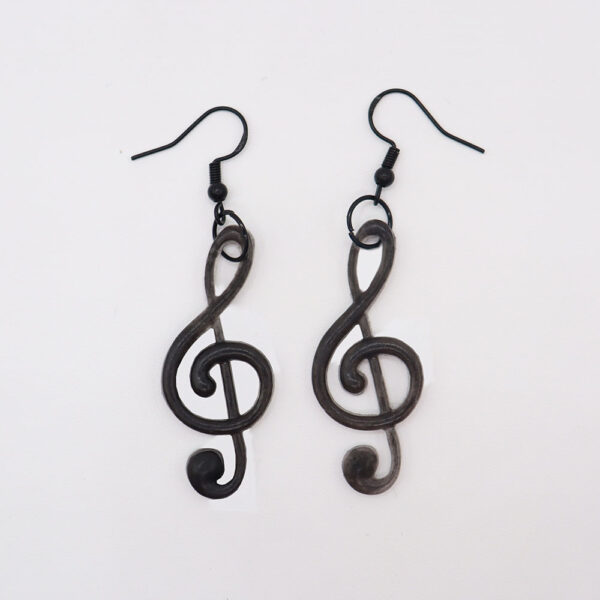 Pendientes de resina con forma de clave de sol