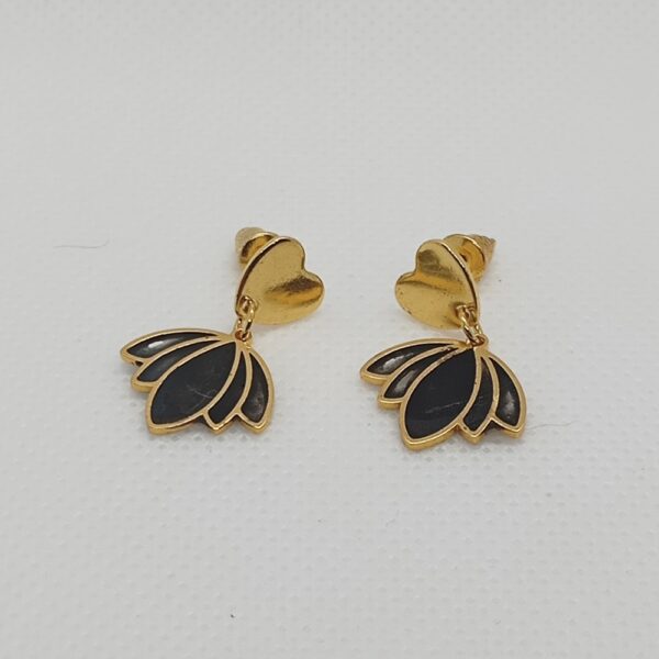 Pendientes de Acero Dorado con Cierre de Tornillo – Elegancia Minimalista de 2 cm