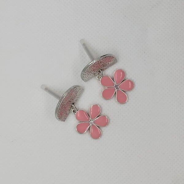 Pendientes flor de aleación de zinc y resina