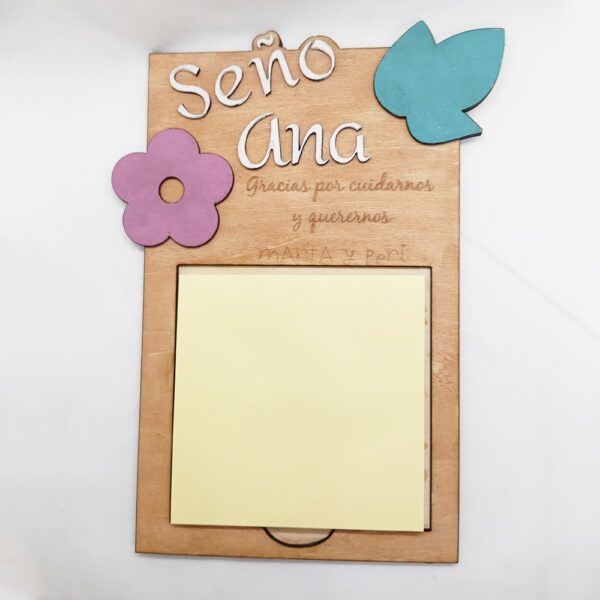 Portanotas de Madera Personalizado con Nombre y Decoración – 10 x 17 cm