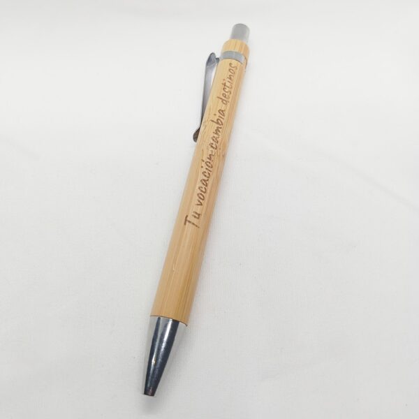 Bolígrafo de Bambú Personalizable con Grabado – Tinta Negra
